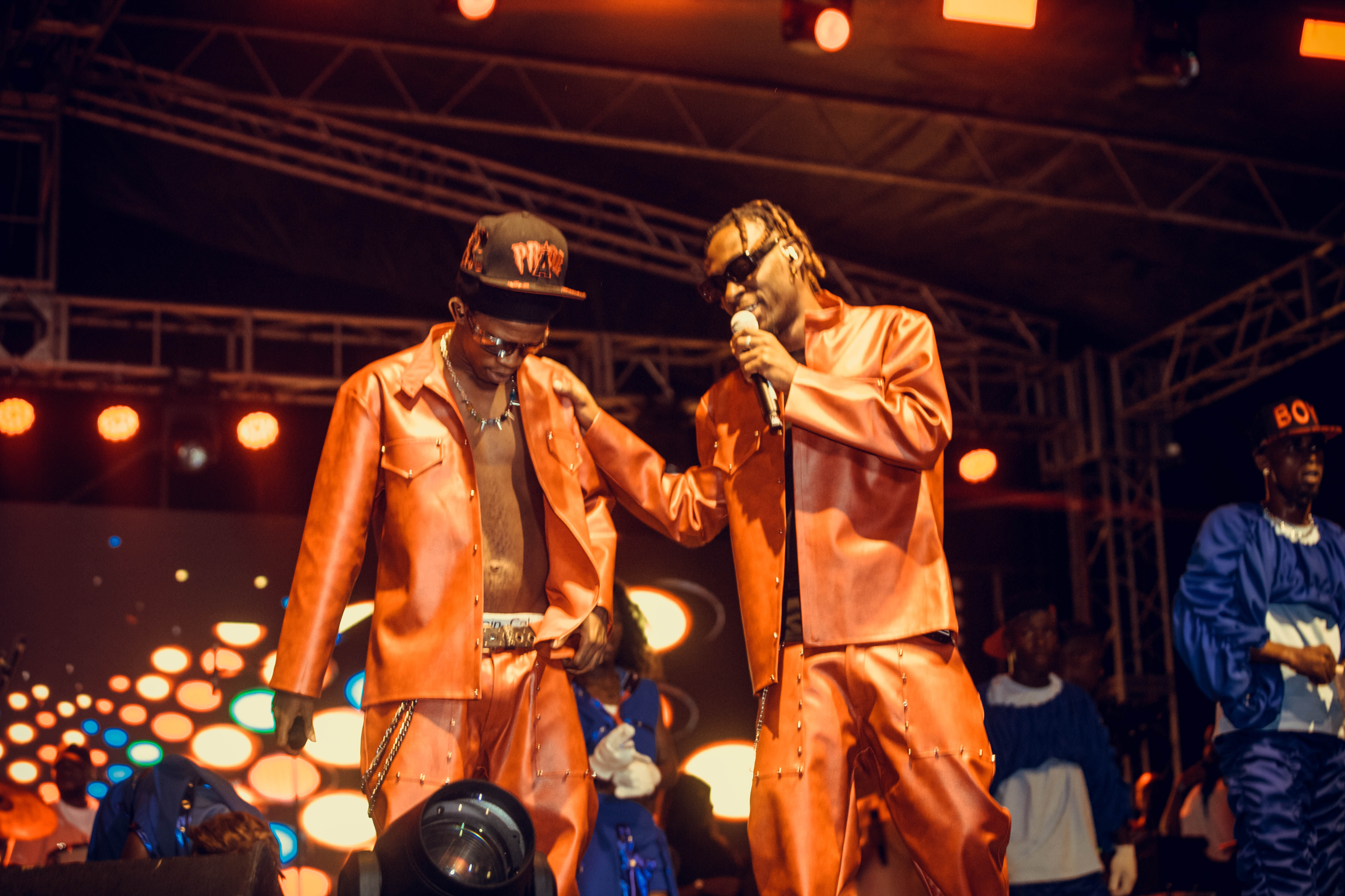 TEAM2POY sur scène : Renard Barakissa et Kadirov Mania, Palais de la Culture, Treichville, juillet 2026